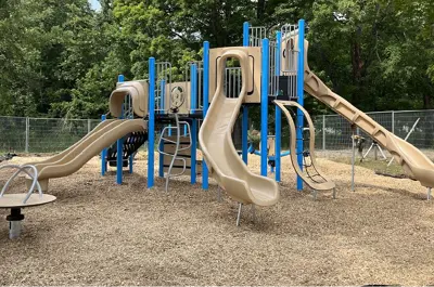 Image showing the completed Carden Community Centre Playground.