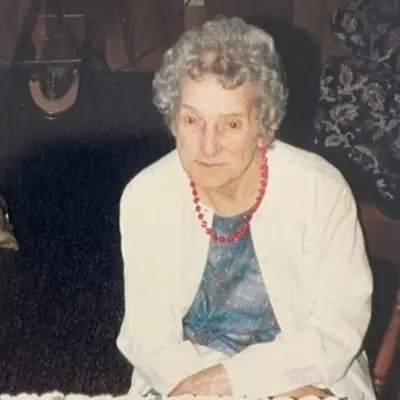 Mary Huggins (nee Lowes) 